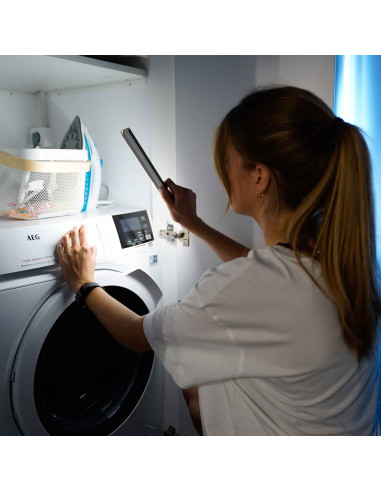 Luz LED ATZ Automotive de 33 cm con Sensor Inteligente y 80lm - Accesorio de Automoción con 20 LEDs y Funcionamiento a Pilas en 